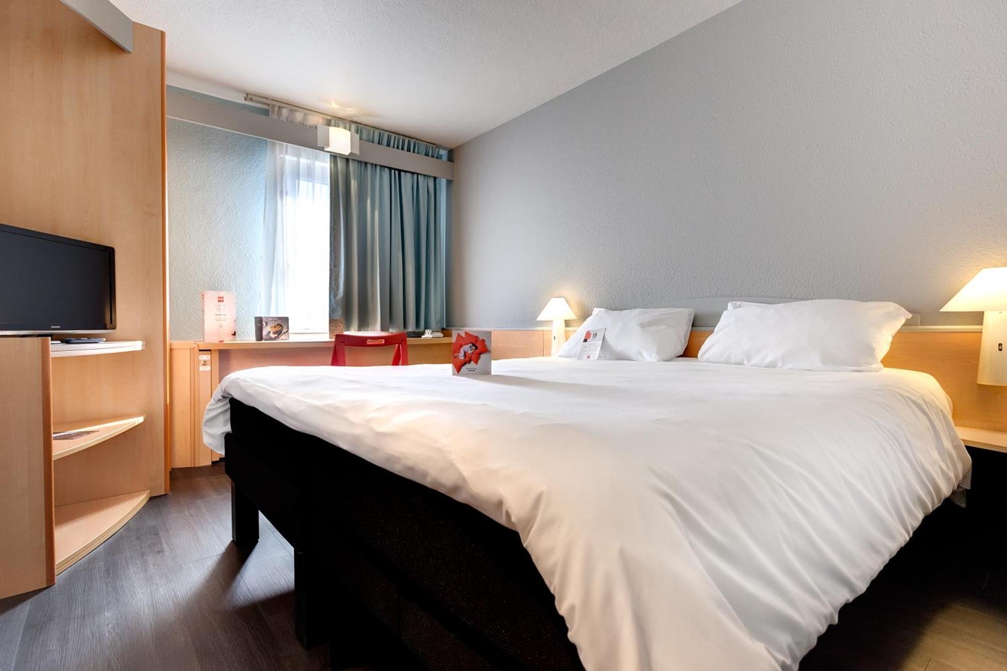 Ibis Agen Centre Gare Hotell Eksteriør bilde