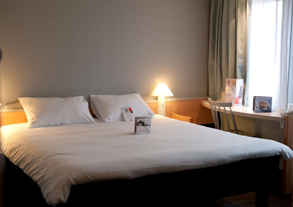 Ibis Agen Centre Gare Hotell Eksteriør bilde