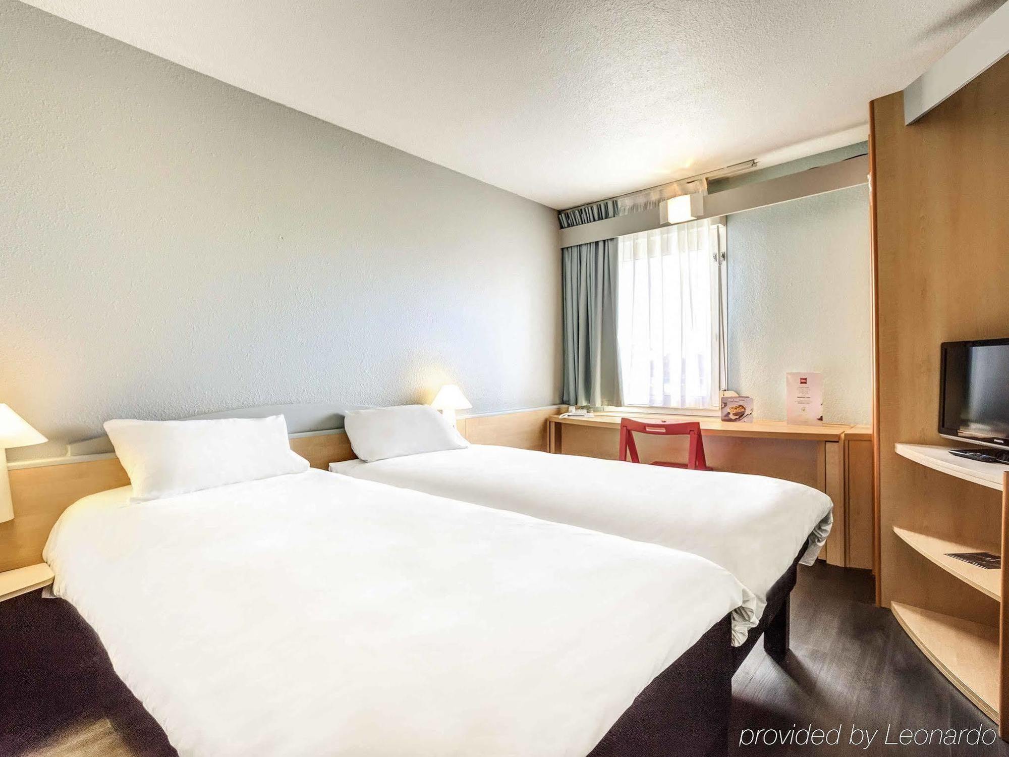 Ibis Agen Centre Gare Hotell Eksteriør bilde